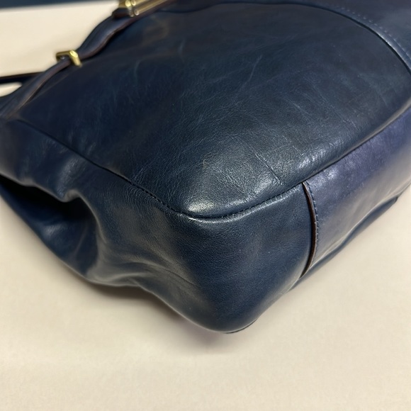 🔥🔥🔥Coach Chelsea Ashlyn Blue Leather Shoulder Bag - Picture 6 of 16